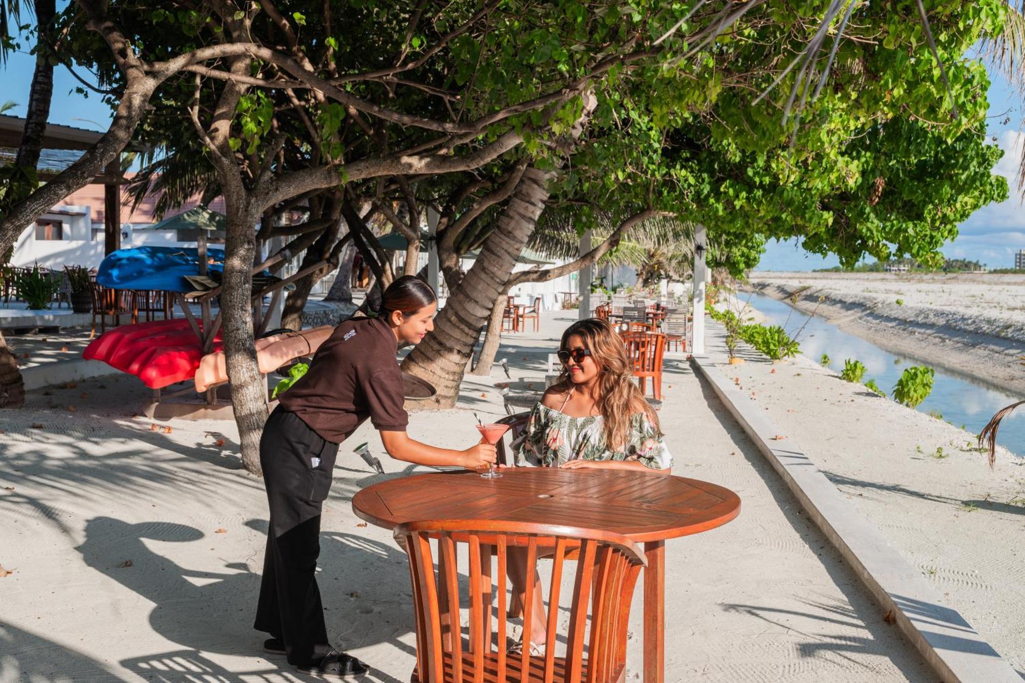 Wave Sound By 3S Maldives Hotel Addu City Exterior photo